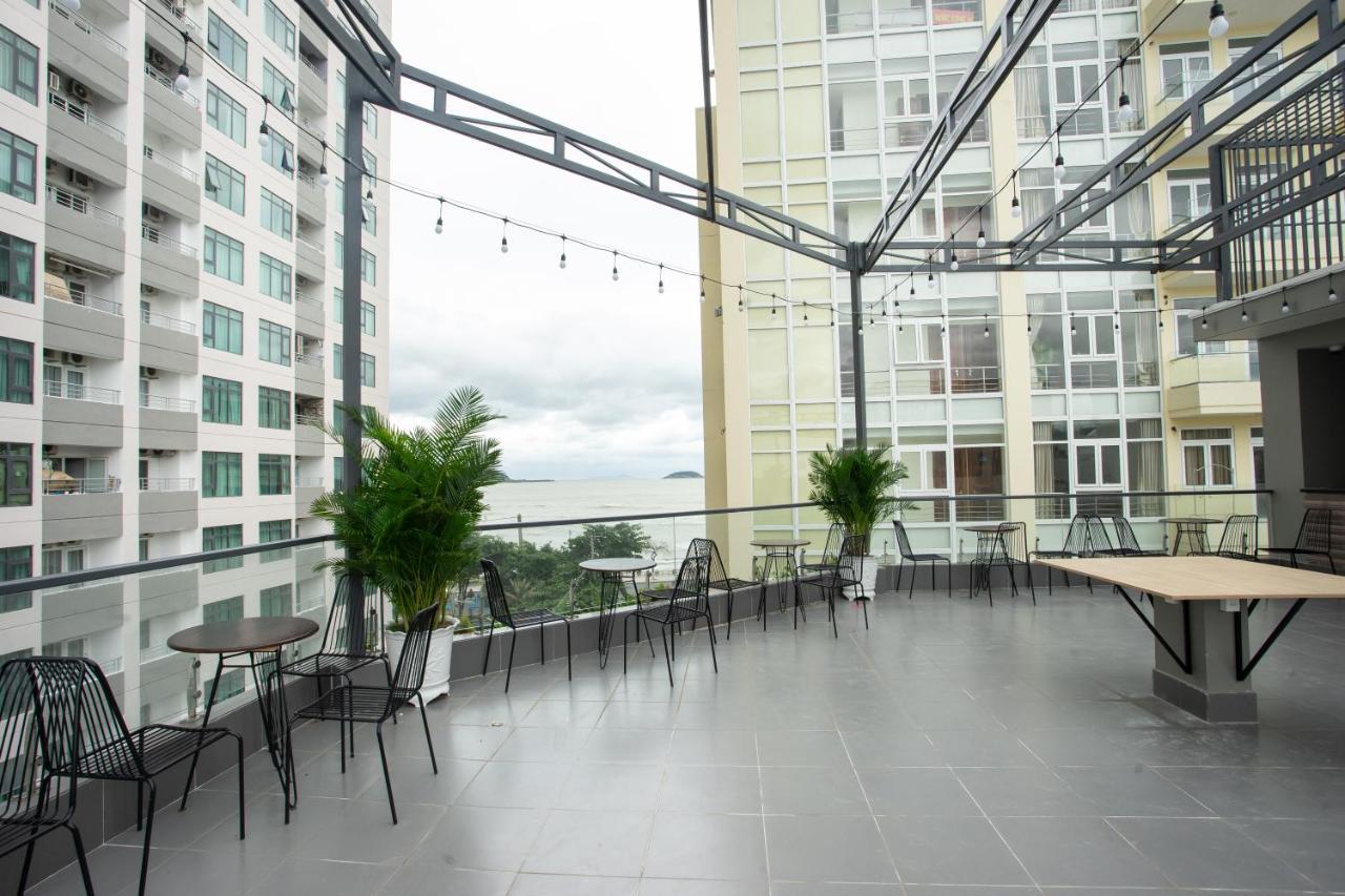 Tesoro Hotel На Транг Екстериор снимка