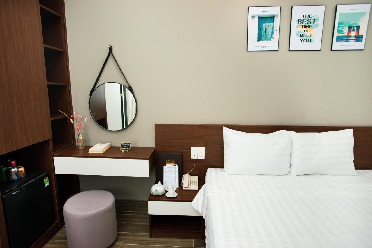 Tesoro Hotel На Транг Екстериор снимка